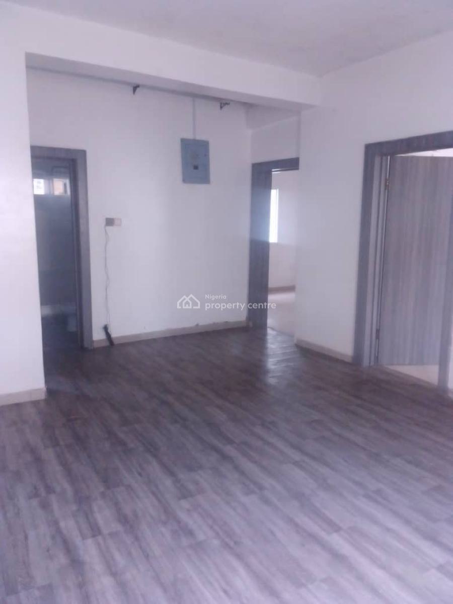 Spacious 2bedroom, New Road Alpha Beach, Lekki, Lagos, Flat / Apartment for Rent