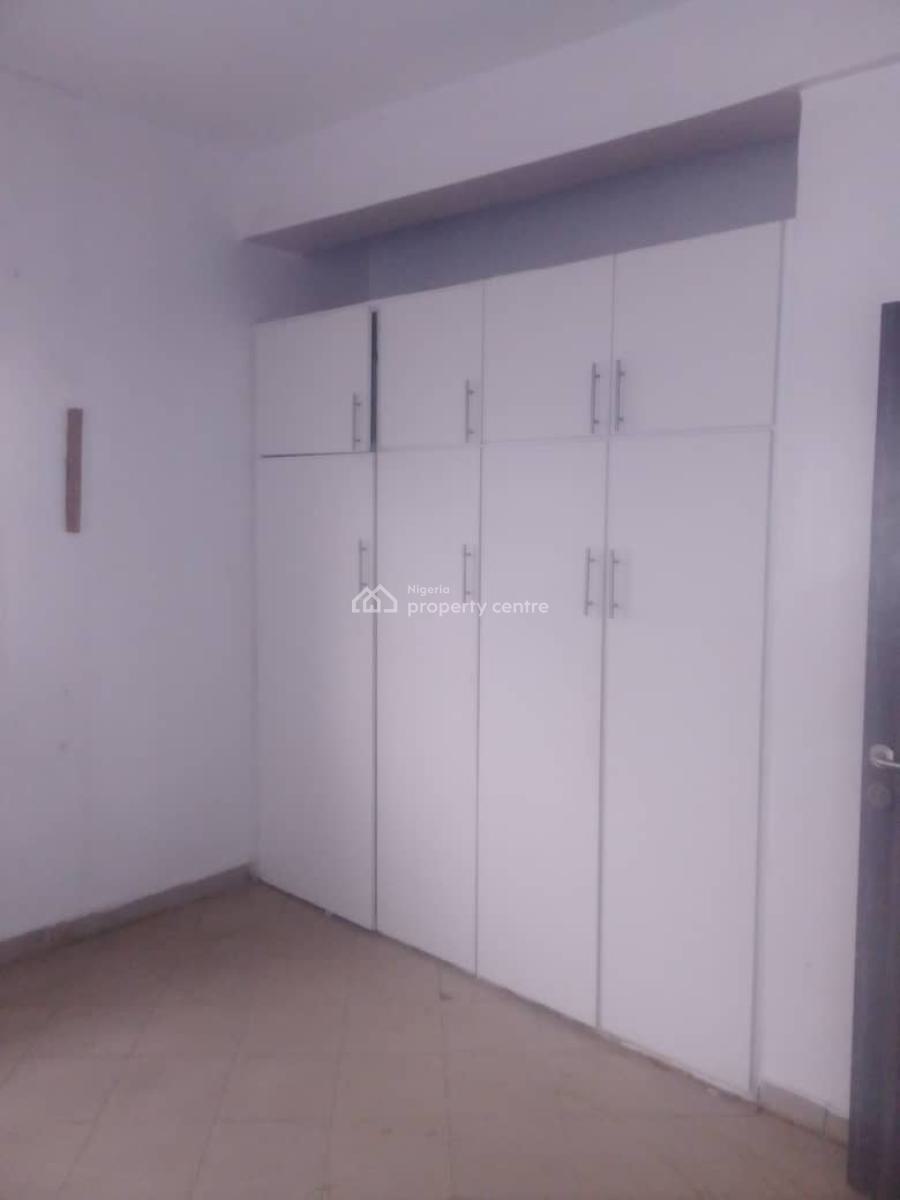 Spacious 2bedroom, New Road Alpha Beach, Lekki, Lagos, Flat / Apartment for Rent