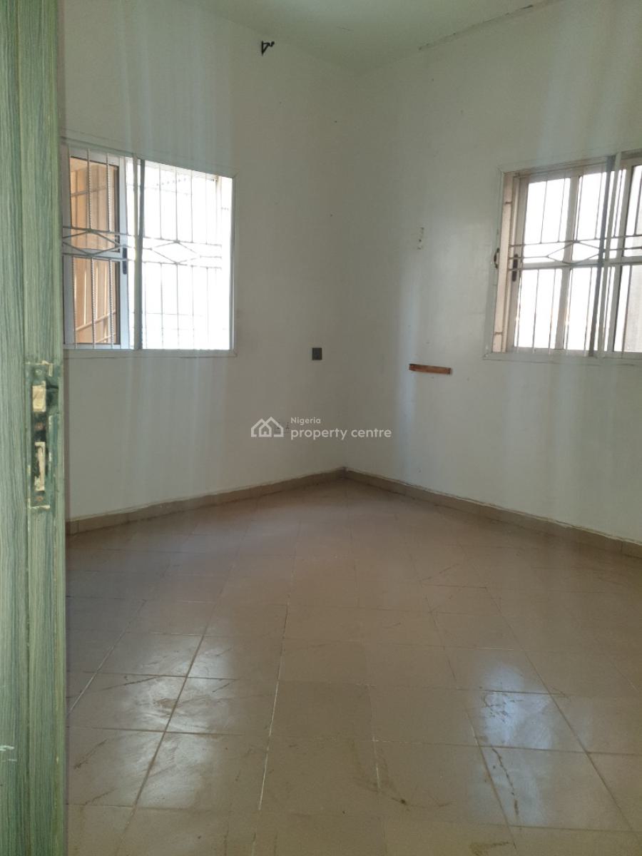 Spacious 2bedroom, New Road Alpha Beach, Lekki, Lagos, Flat / Apartment for Rent