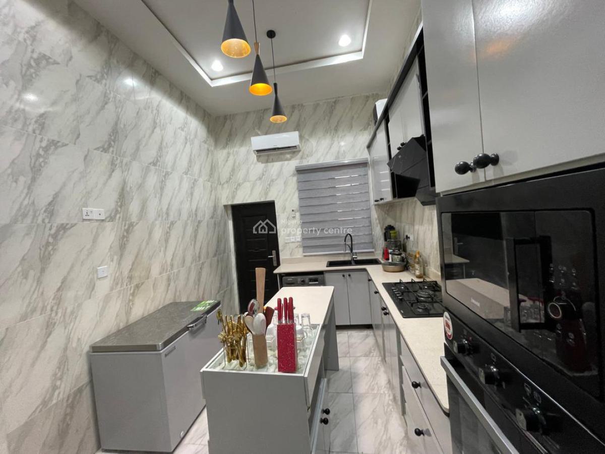 Oma Tastefully Furnished 4bedroom Self Compound Apartment, Royalpine Estate, Orchid, Lekki, Lagos, Flat / Apartment Short Let