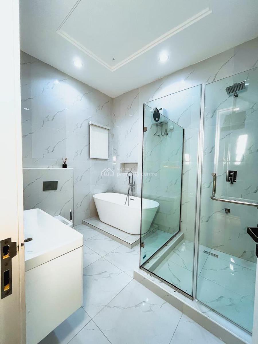 Perinni Luxurious and Stunning 5bedroom Apartment, Gra Phase 2, Magodo, Lagos, Flat / Apartment Short Let