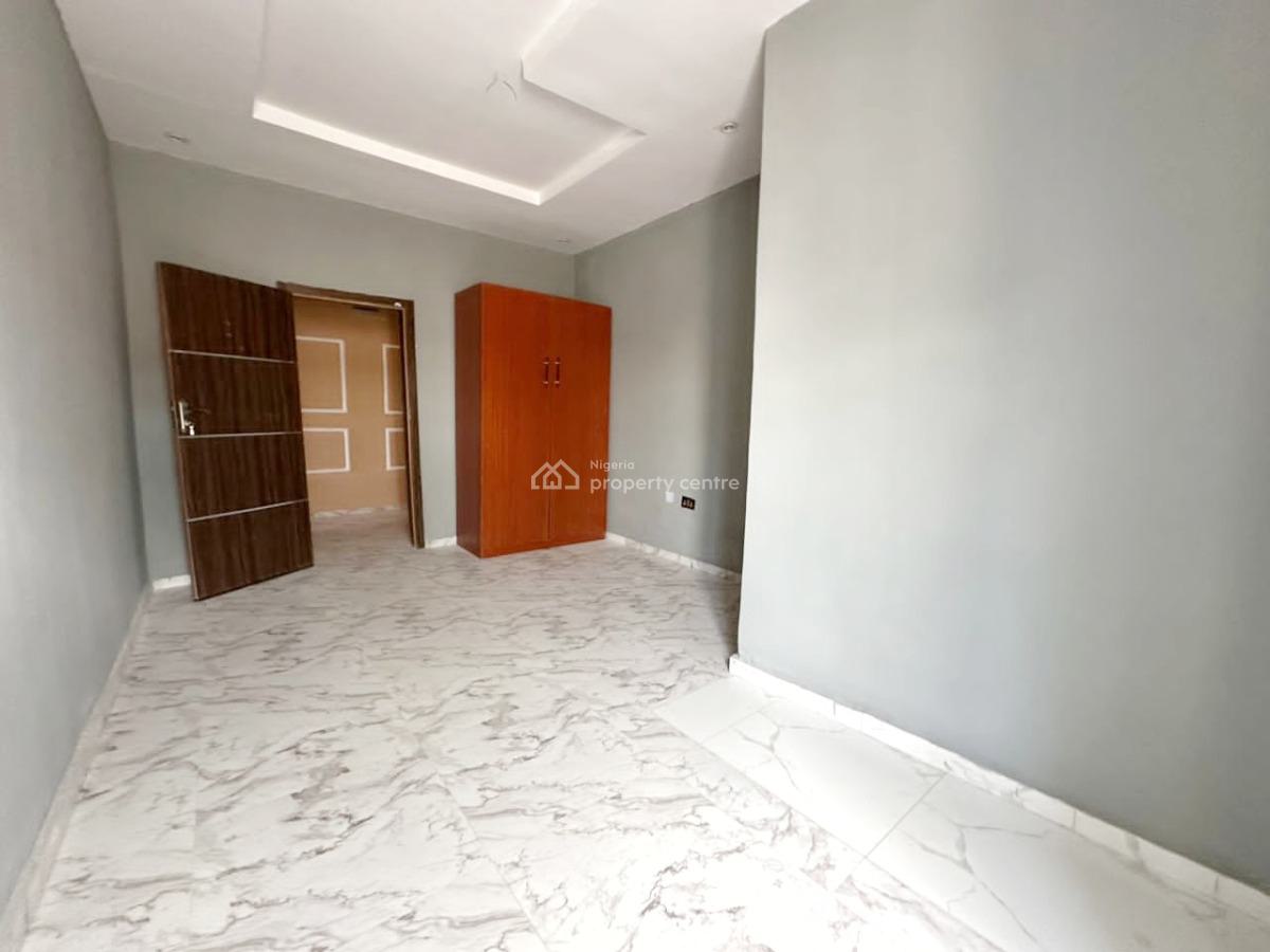 Luxury & Newly Built 2 Bedroom Apartment, Omole Phase 2, Ikeja, Lagos, Flat / Apartment for Rent