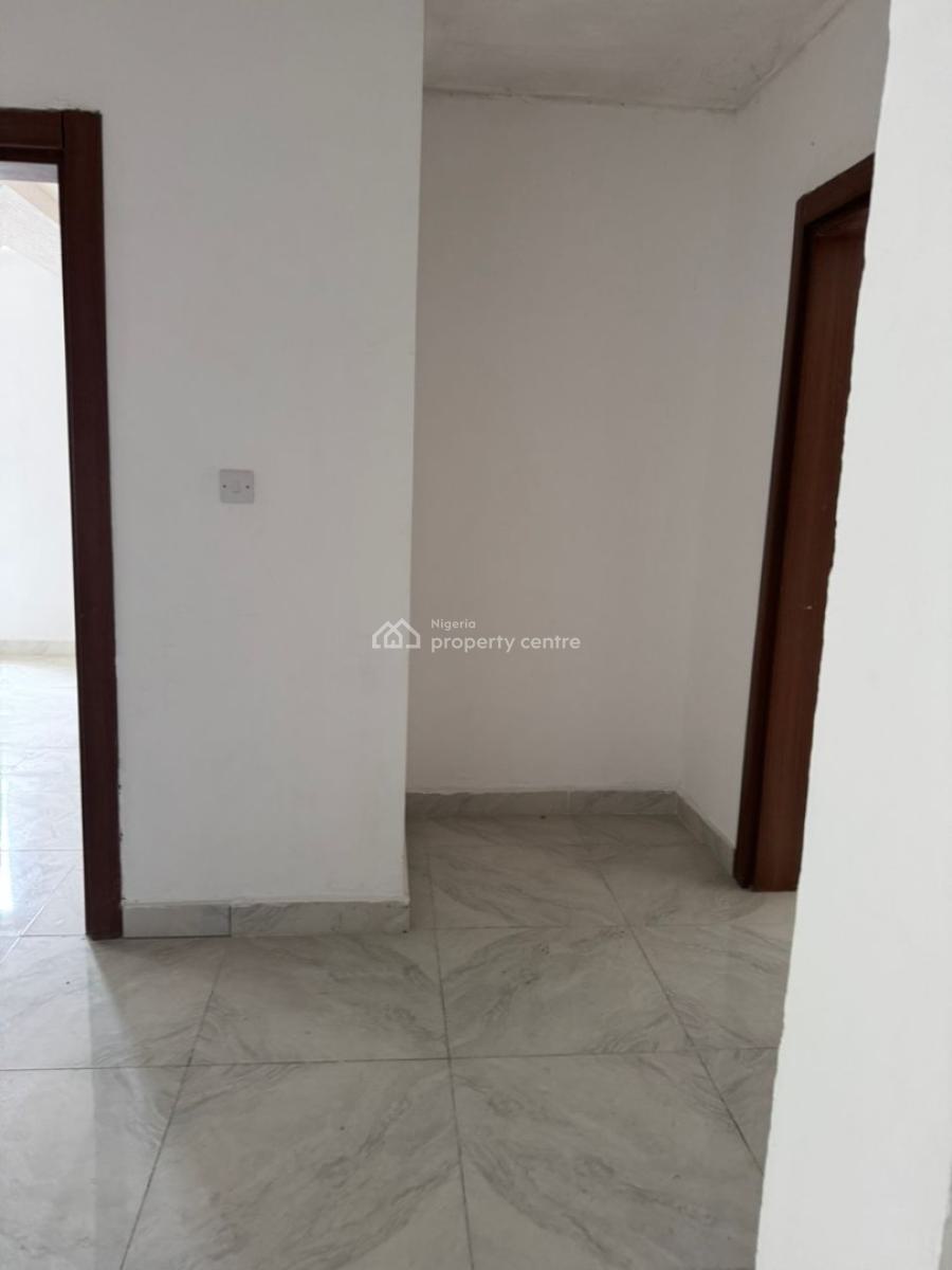 2bedroom Flat Available, Off Freedom Way, Lekki, Lagos, Flat / Apartment for Rent