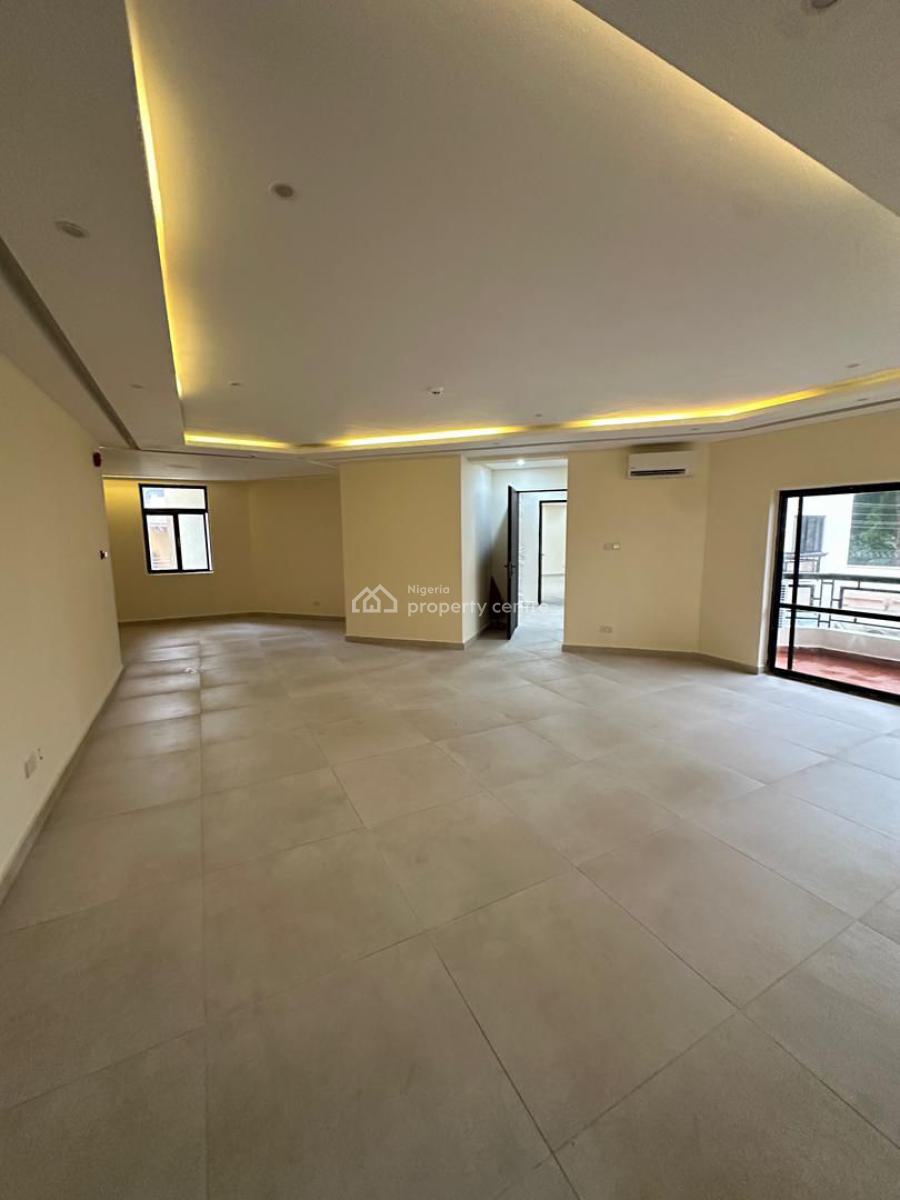 Exclusive 3 Bedroom Apartments with a Room Bq, Swimming Pool, Old Ikoyi, Ikoyi, Lagos, Flat / Apartment for Rent