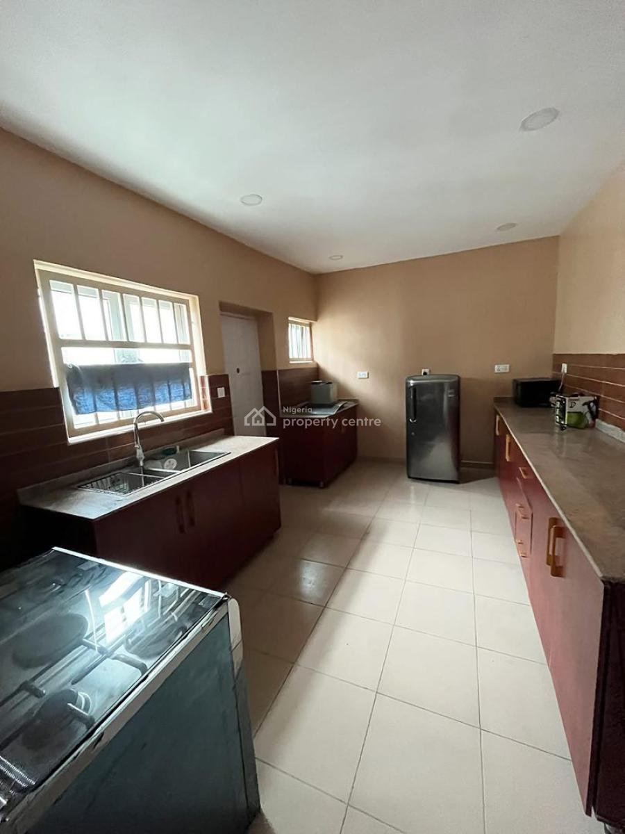 Executive 3bedroom Well Finished Apartment, Arepo, Close to Ikeja, Ojodu Berger, Ojodu, Lagos, Flat / Apartment for Sale