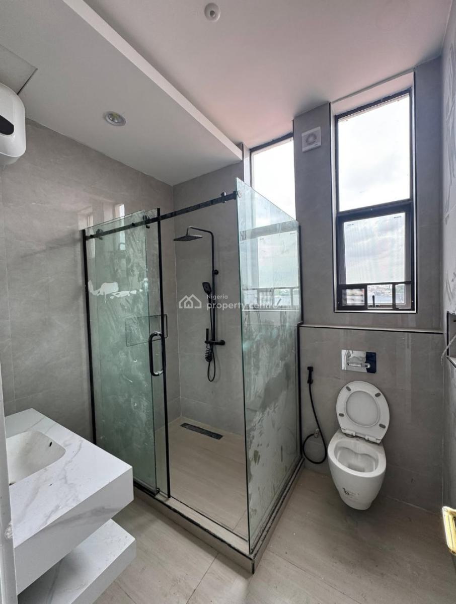 3 Bedroom Apartment, Lekki Phase 1, Lekki, Lagos, Flat / Apartment for Rent