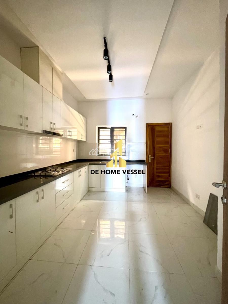 Decently Built 4 Bed Semi-detached Duplex with Bq, Ajah, Lagos, Semi-detached Duplex for Sale