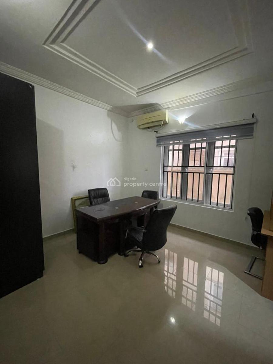 Well Maintained 4 Bedrooms Semi Detached Duplex with Bq, Ikota, Lekki, Lagos, Semi-detached Duplex for Rent