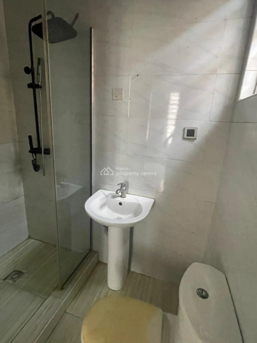 Well Renovated 4 Bedroom Terrace Duplex, Chevron, Lekki Phase 2, Lekki, Lagos, Terraced Duplex for Rent