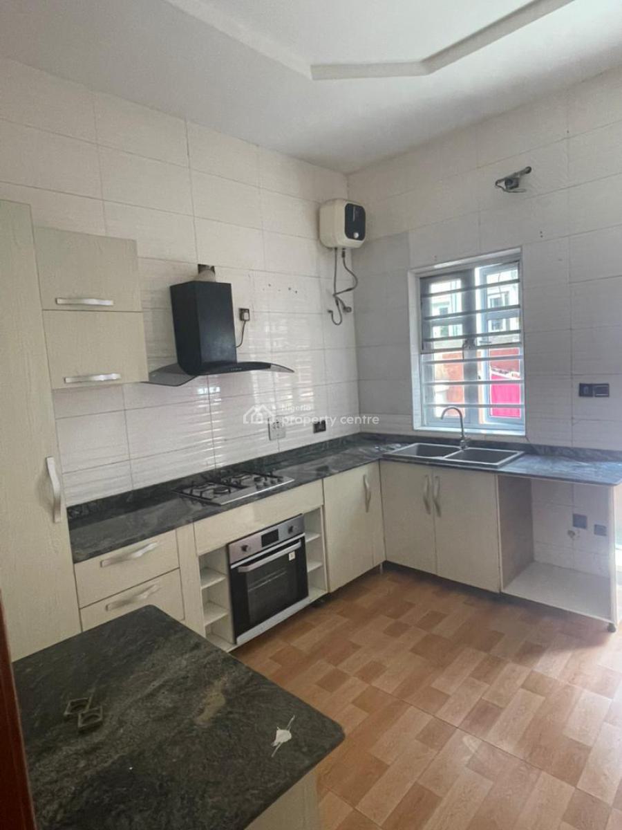 Well Renovated 4 Bedroom Terrace Duplex, Chevron, Lekki Phase 2, Lekki, Lagos, Terraced Duplex for Rent