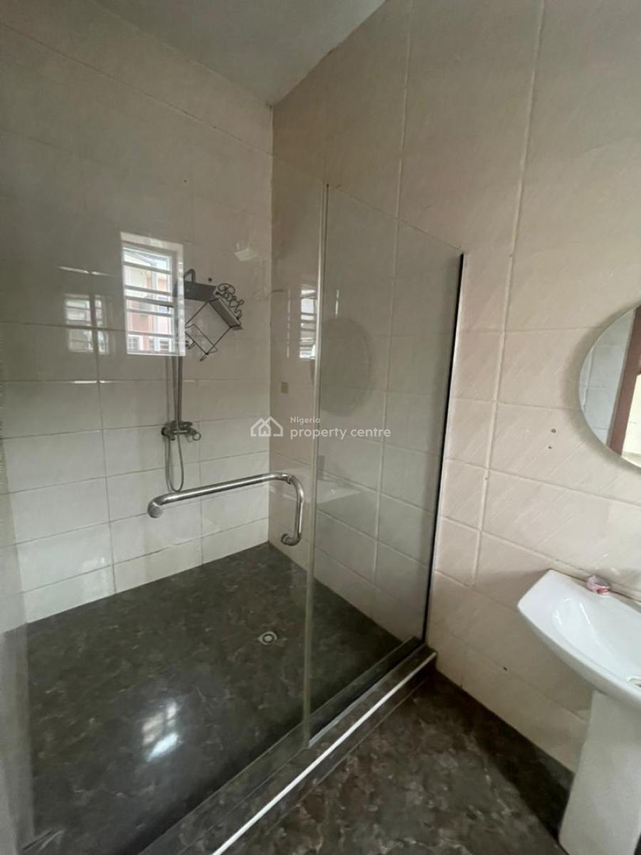 Well Renovated 4 Bedroom Terrace Duplex, Chevron, Lekki Phase 2, Lekki, Lagos, Terraced Duplex for Rent