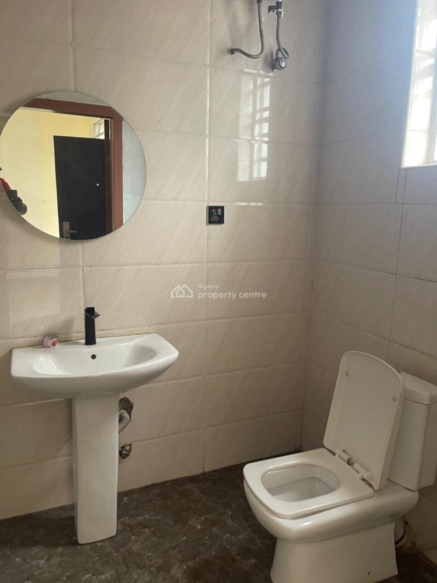 Well Renovated 4 Bedroom Terrace Duplex, Chevron, Lekki Phase 2, Lekki, Lagos, Terraced Duplex for Rent
