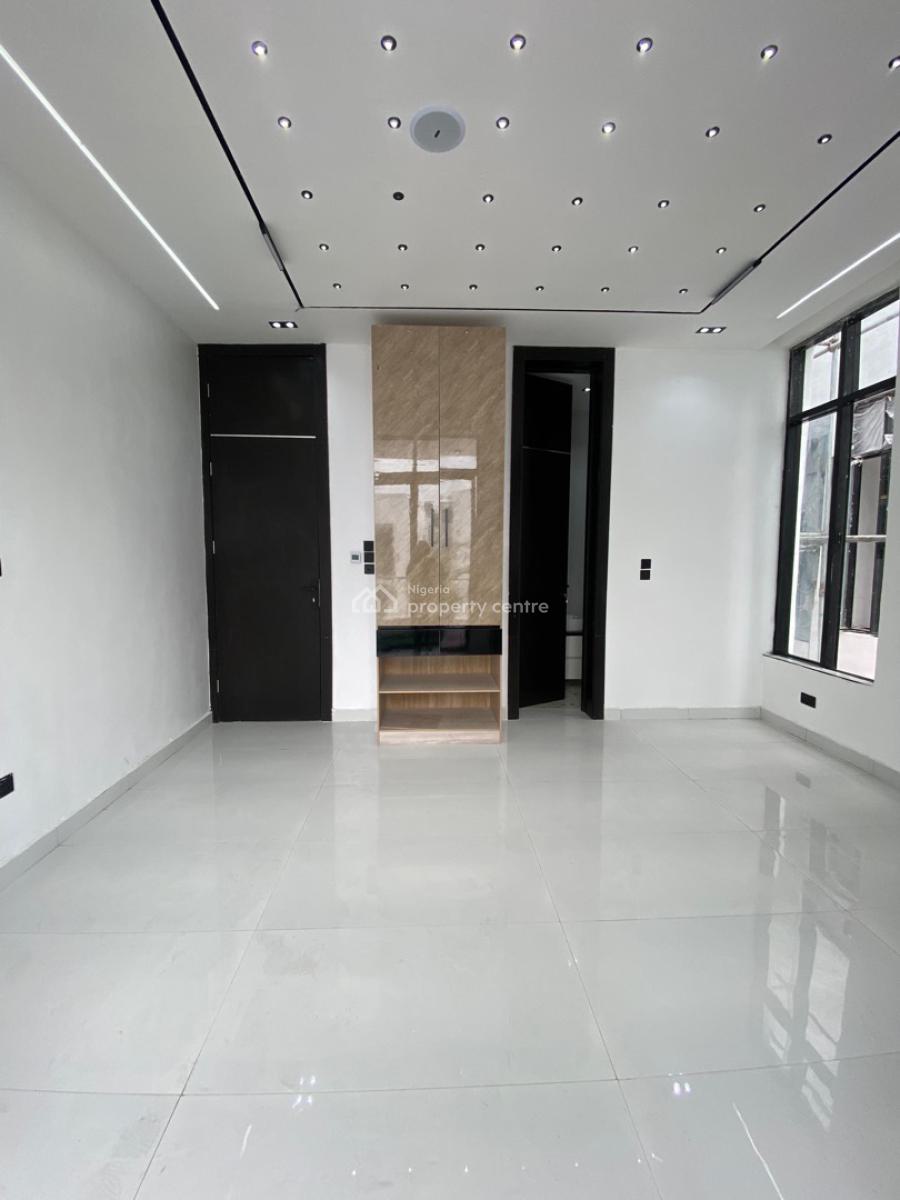 5 Bedroom Fully Detached Duplex with Pool, Kitchenette Bar & Penthouse, Hampton Lake, Lekki, Lagos, Detached Duplex for Sale