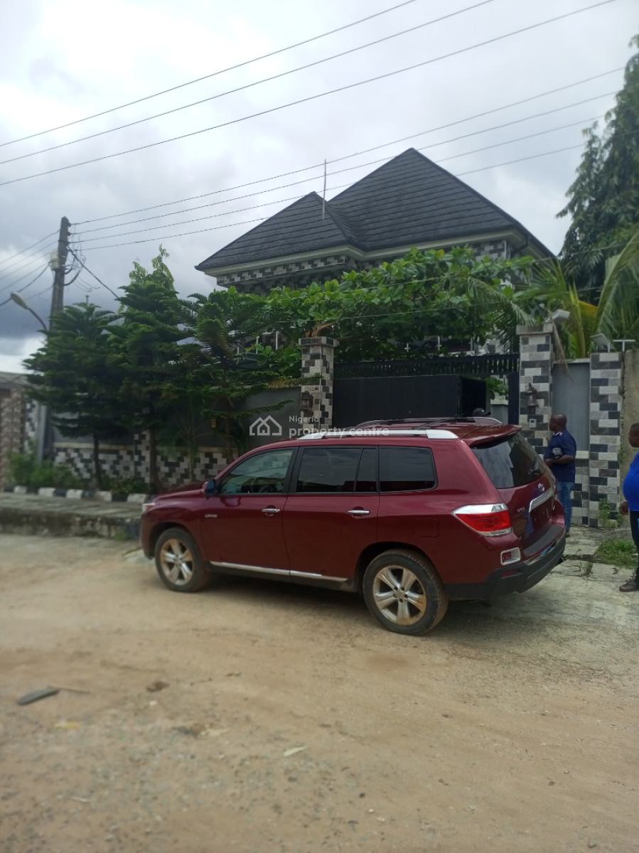 Luxury 4 Bedroom Duplex, Bucknor Estate Jakande Axis, Isolo, Lagos, Terraced Duplex for Sale