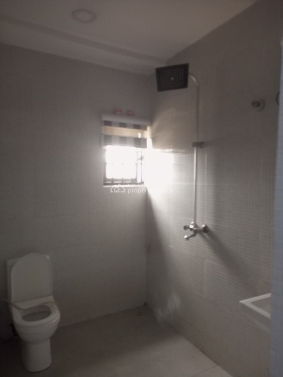 Luxury 4 Bedroom Duplex, Bucknor Estate Jakande Axis, Isolo, Lagos, Terraced Duplex for Sale