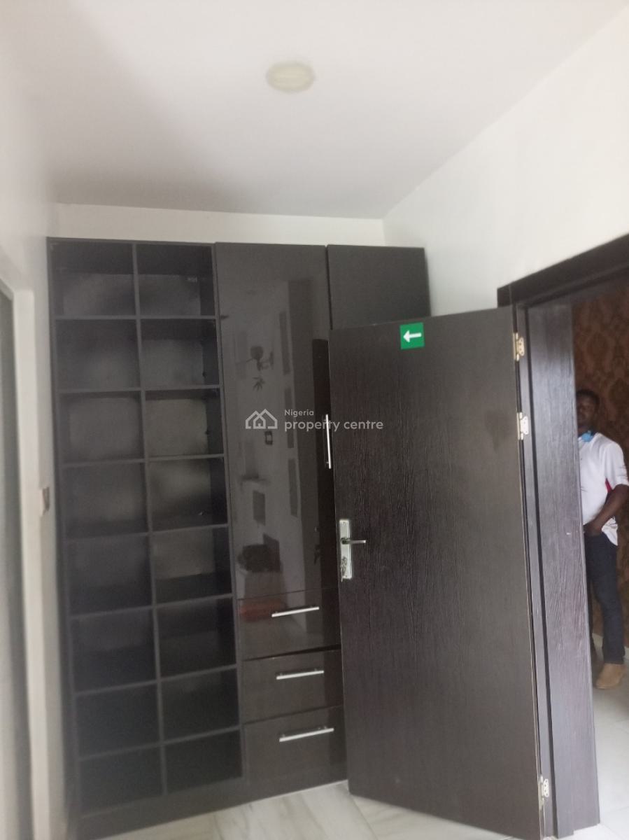 Luxury 4 Bedroom Duplex, Bucknor Estate Jakande Axis, Isolo, Lagos, Terraced Duplex for Sale