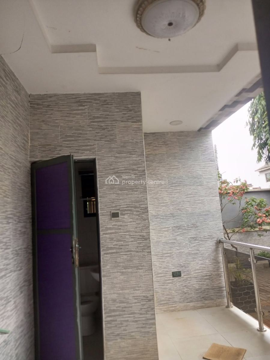 Luxury 4 Bedroom Duplex, Bucknor Estate Jakande Axis, Isolo, Lagos, Terraced Duplex for Sale