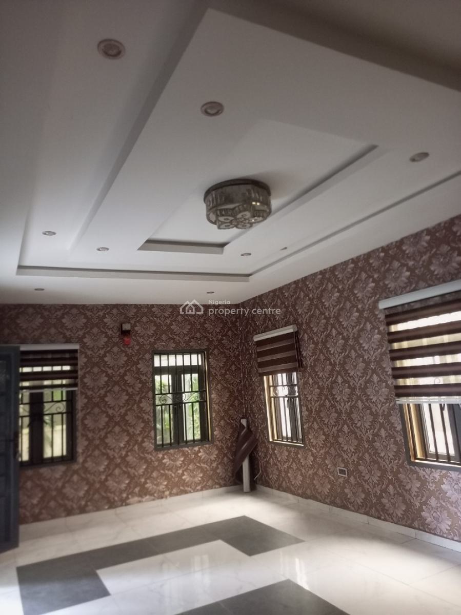 Luxury 4 Bedroom Duplex, Bucknor Estate Jakande Axis, Isolo, Lagos, Terraced Duplex for Sale