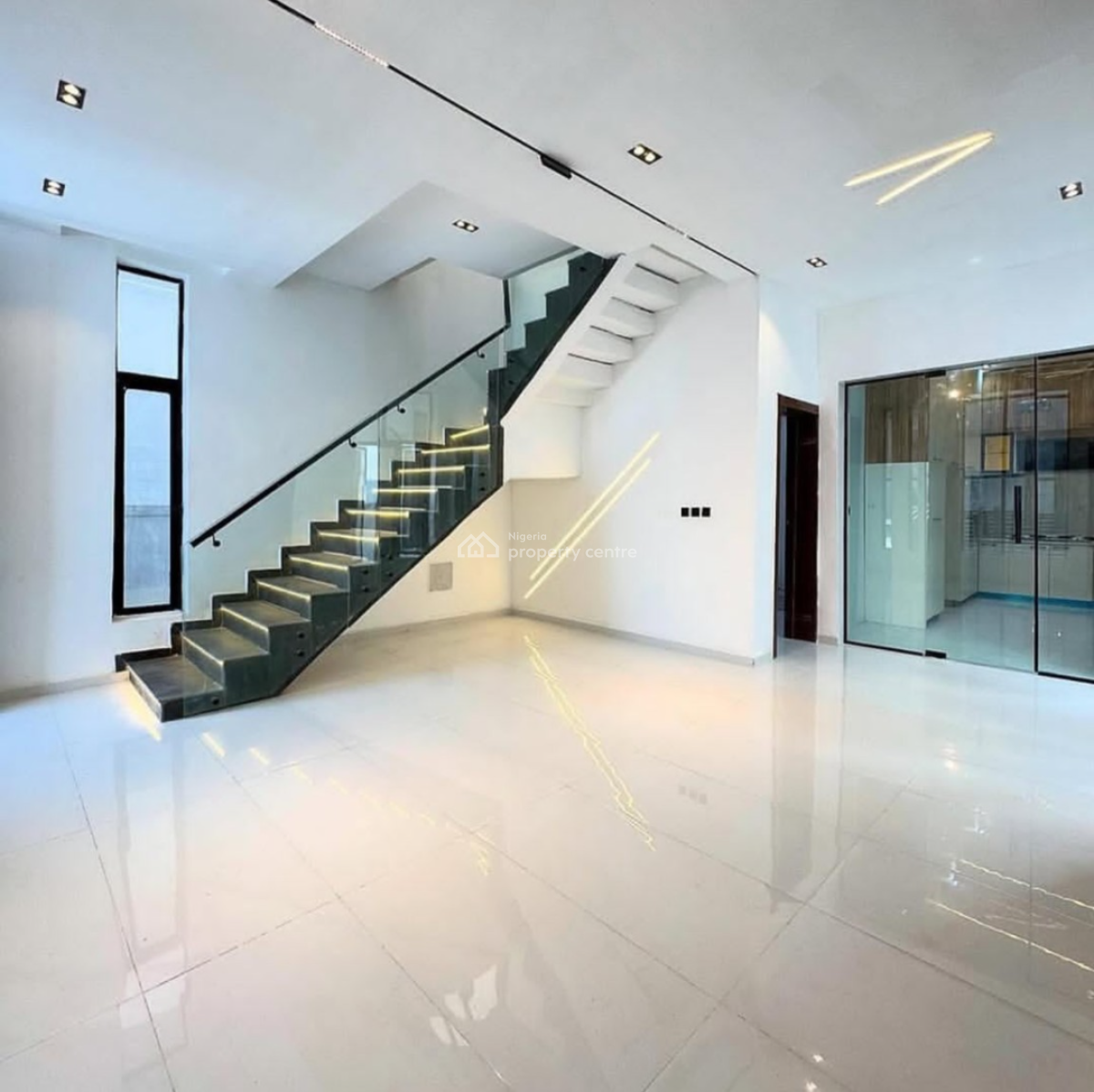 4 Bedrooms Contemporary Detached House, Ikota, Lekki, Lagos, House for Rent