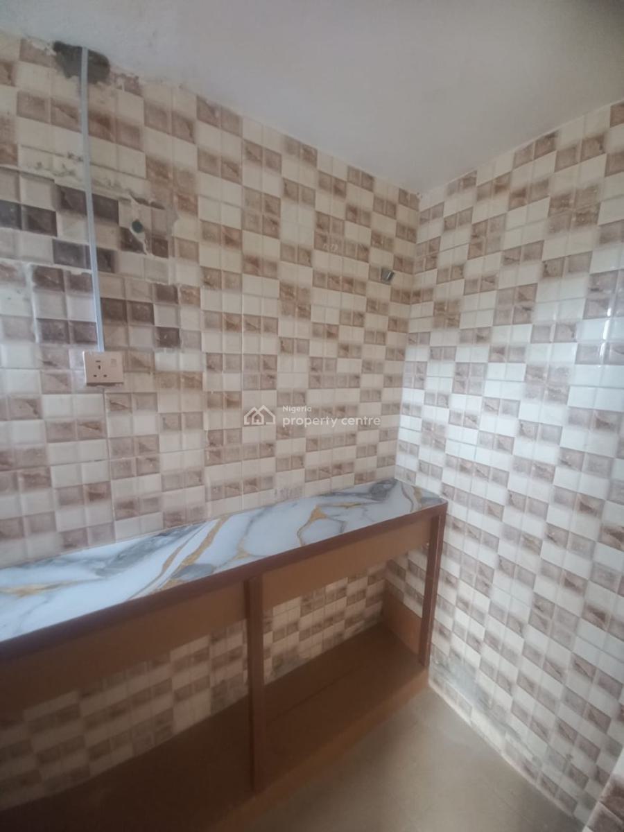 Sweet and Sizable Mini Flat! Comes with 2 Acs, Ologolo, Lekki, Lagos, Mini Flat (room and Parlour) for Rent