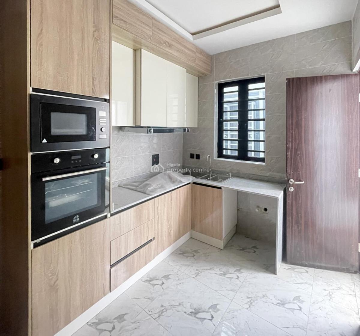 2 Bedroom Apartment (1st Floor), Orchid Road, Lekki, Lagos, Flat / Apartment for Rent