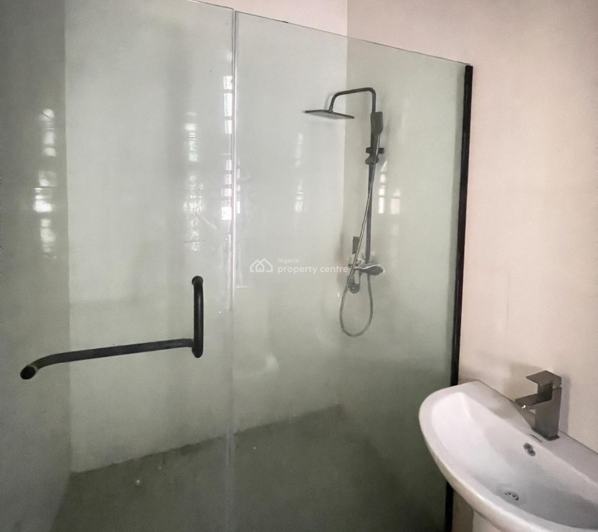 2 Bedroom Apartment (1st Floor), Orchid Road, Lekki, Lagos, Flat / Apartment for Rent