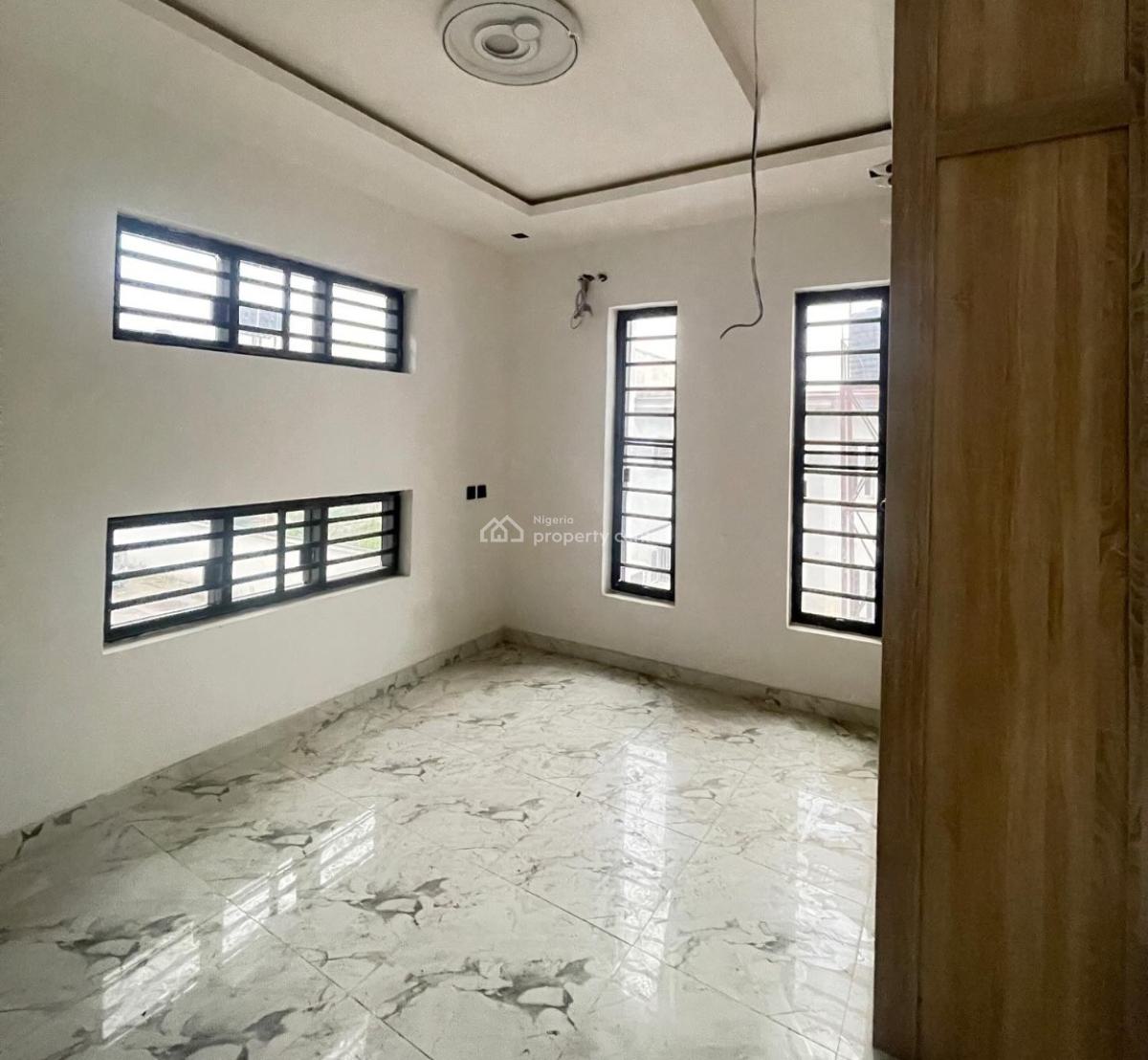 2 Bedroom Apartment (1st Floor), Orchid Road, Lekki, Lagos, Flat / Apartment for Rent