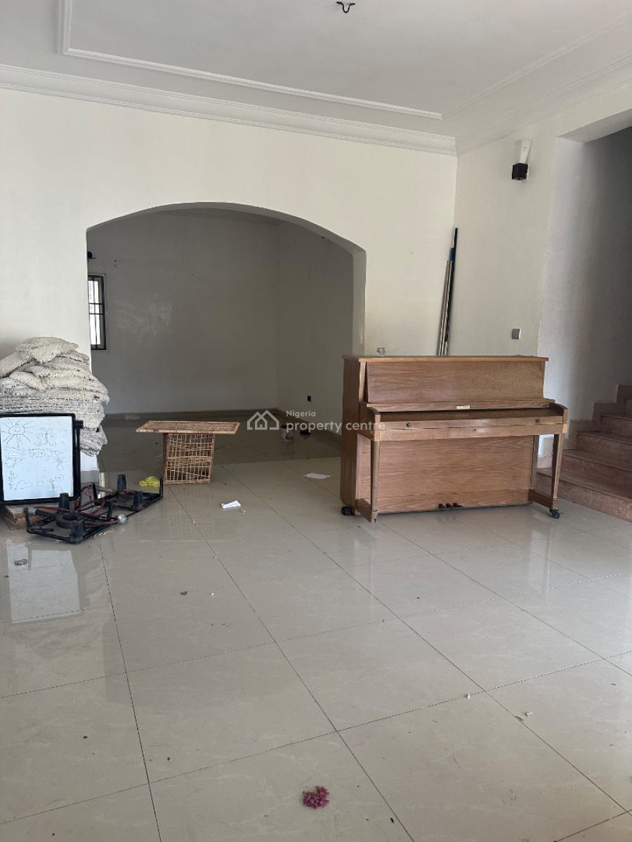 4 Bedroom Terrace with Bq, Off Admiralty Way Lekki Phase 1. Lekki Lagos, Lekki Phase 1, Lekki, Lagos, Terraced Duplex for Rent