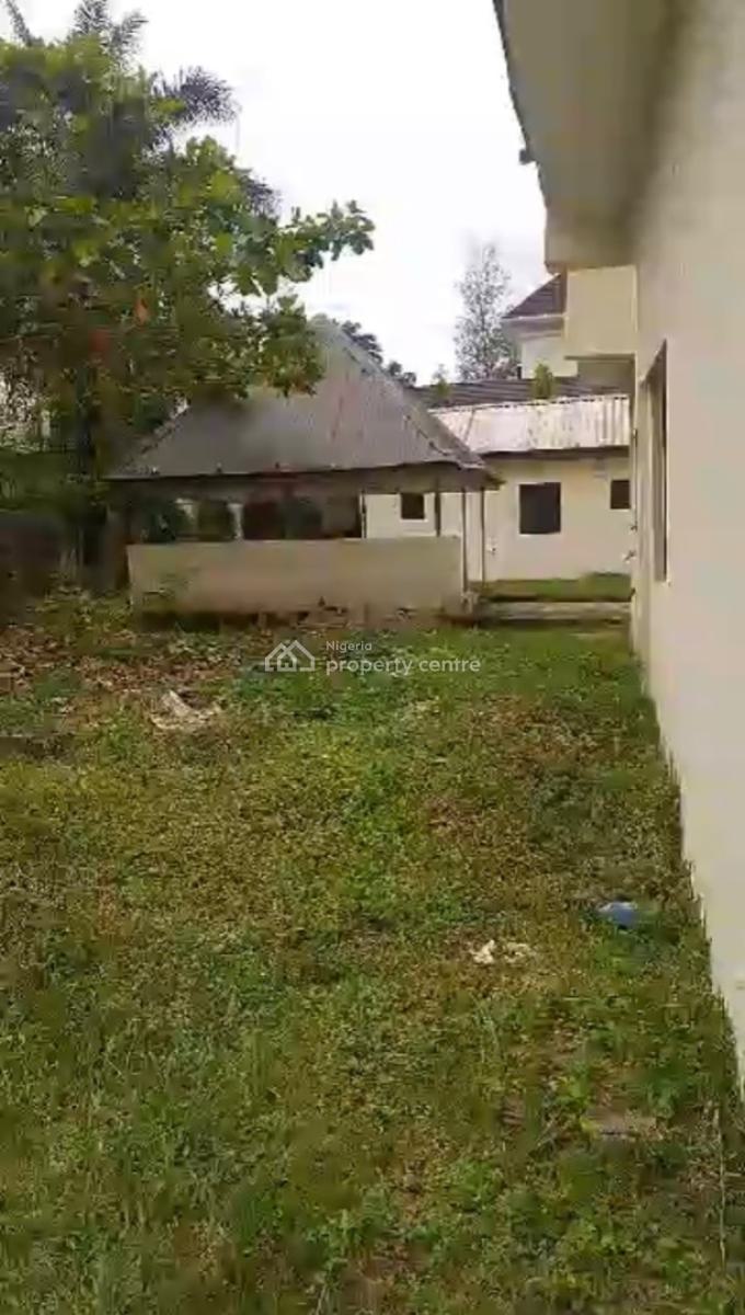 5 Bedroom Fully Detached Duplex with 2 Units of 1 Bedroom Bq, 1st Avenue, Gwarinpa, Abuja, Commercial Property for Rent