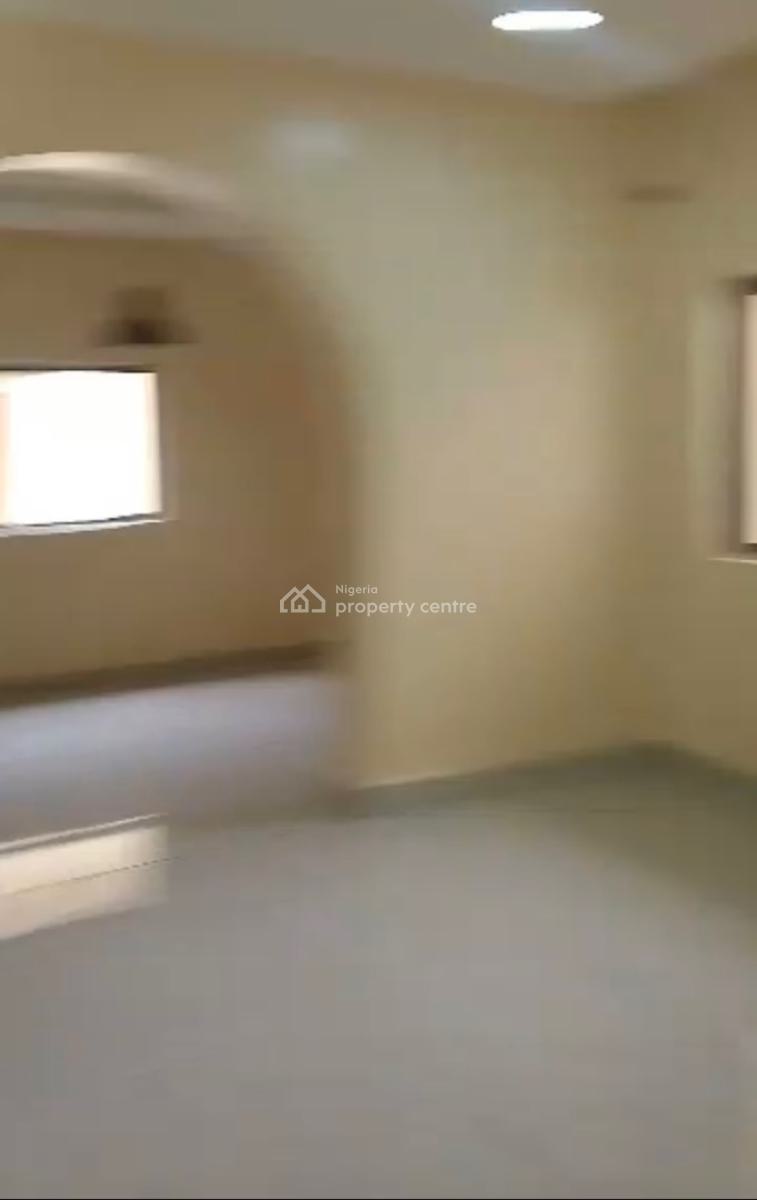 5 Bedroom Fully Detached Duplex with 2 Units of 1 Bedroom Bq, 1st Avenue, Gwarinpa, Abuja, Commercial Property for Rent