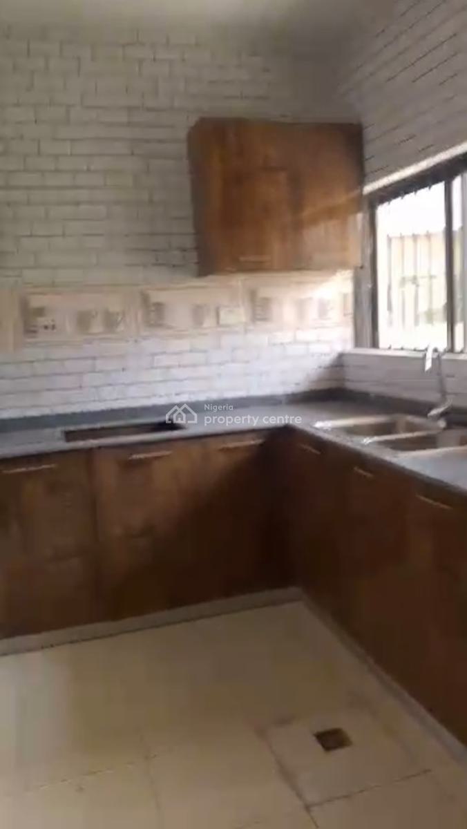 5 Bedroom Fully Detached Duplex with 2 Units of 1 Bedroom Bq, 1st Avenue, Gwarinpa, Abuja, Commercial Property for Rent