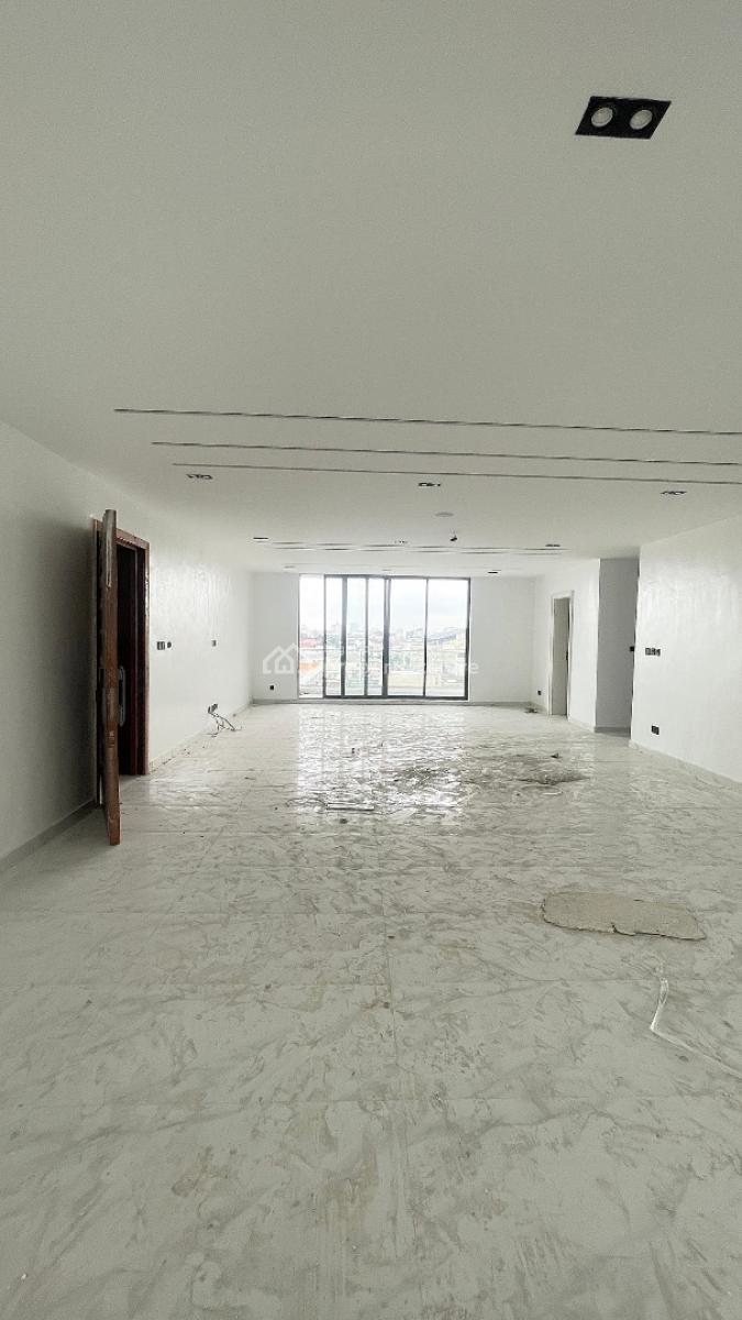 Exquisitely Detailed 3 Bedroom Penthouse with Swimming Pool, Elevator, Sky High Living 3 Bedroom Apartment in a Prime Location, Lekki Phase 1, Lekki, Lagos, Flat / Apartment for Sale