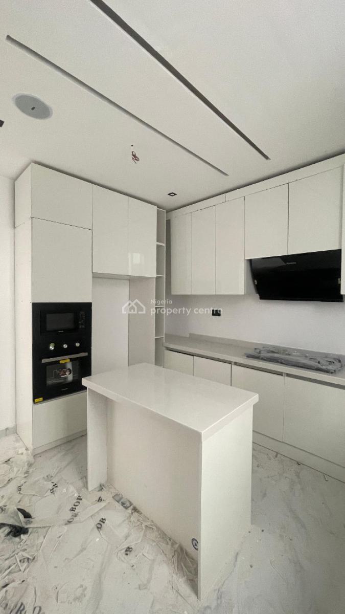 Exquisitely Detailed 3 Bedroom Penthouse with Swimming Pool, Elevator, Sky High Living 3 Bedroom Apartment in a Prime Location, Lekki Phase 1, Lekki, Lagos, Flat / Apartment for Sale