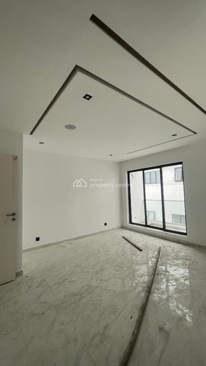 Exquisitely Detailed 3 Bedroom Penthouse with Swimming Pool, Elevator, Sky High Living 3 Bedroom Apartment in a Prime Location, Lekki Phase 1, Lekki, Lagos, Flat / Apartment for Sale