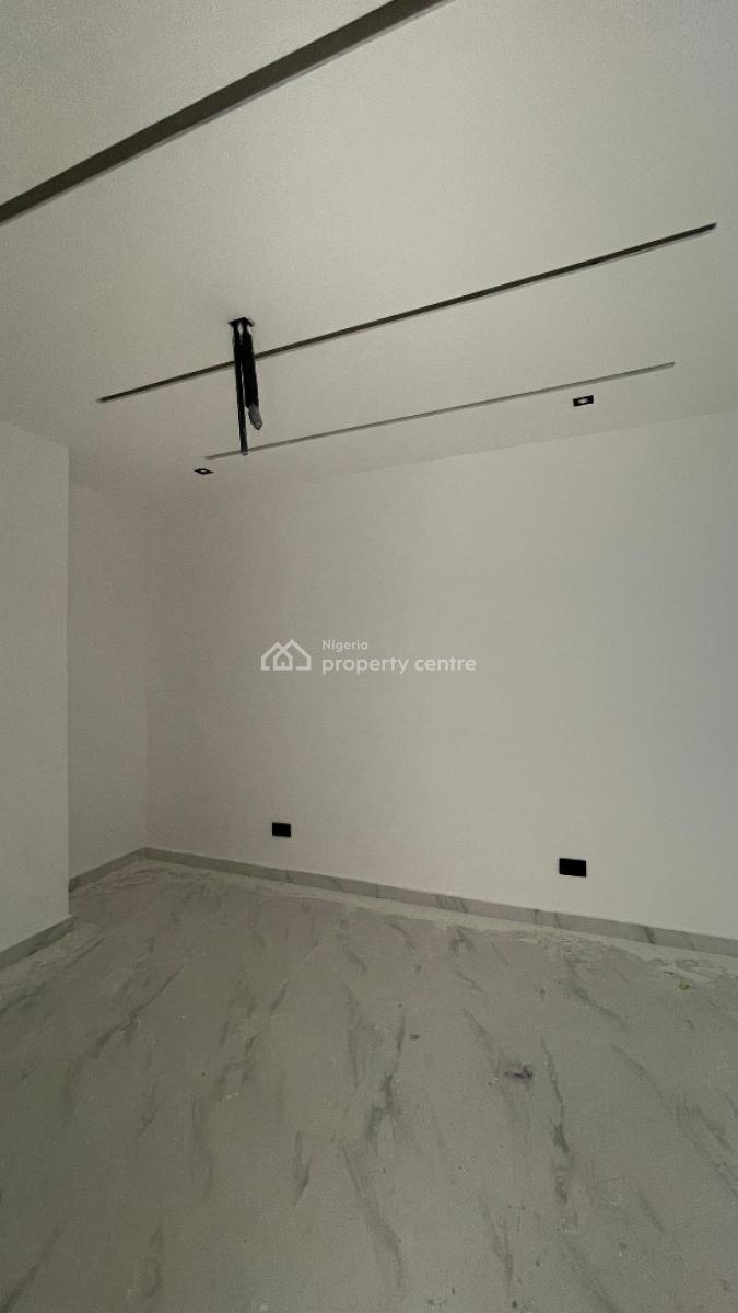 Exquisitely Detailed 3 Bedroom Penthouse with Swimming Pool, Elevator, Sky High Living 3 Bedroom Apartment in a Prime Location, Lekki Phase 1, Lekki, Lagos, Flat / Apartment for Sale
