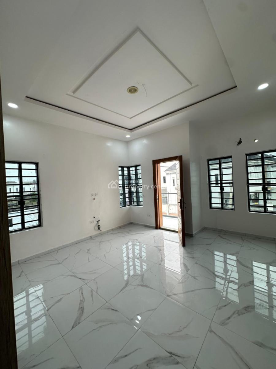 Master Bedroom Plus Parlor Space to Share Only Kitchen, Orchid Road, Lekki, Lagos, House for Rent