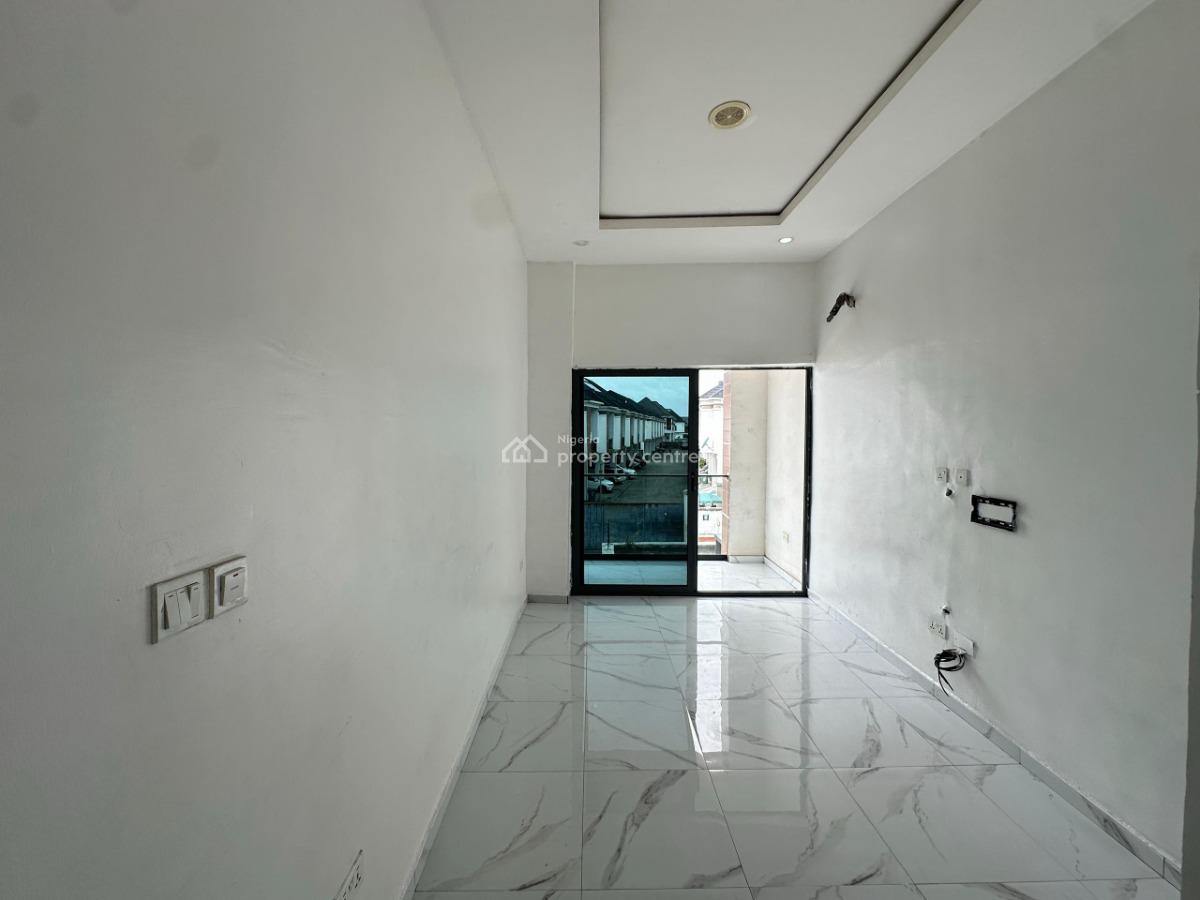 Master Bedroom Plus Parlor Space to Share Only Kitchen, Orchid Road, Lekki, Lagos, House for Rent