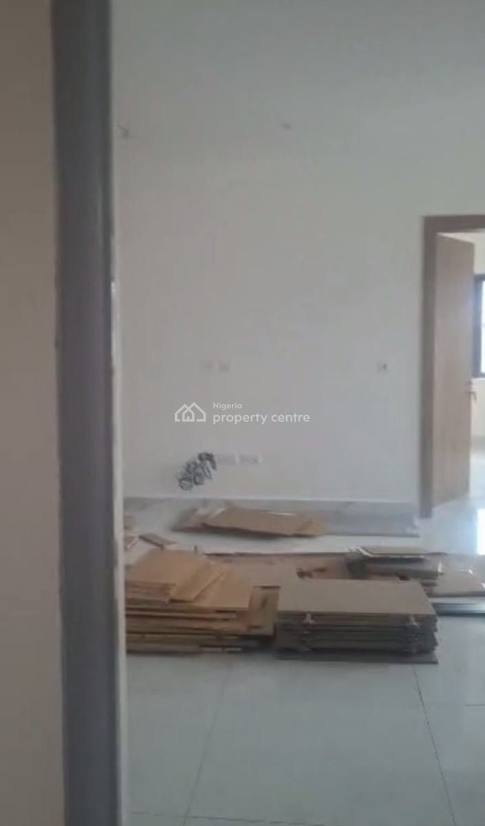 Brand New 3 Bedroom Flat + Bq, Yaba, Lagos, Flat / Apartment for Rent