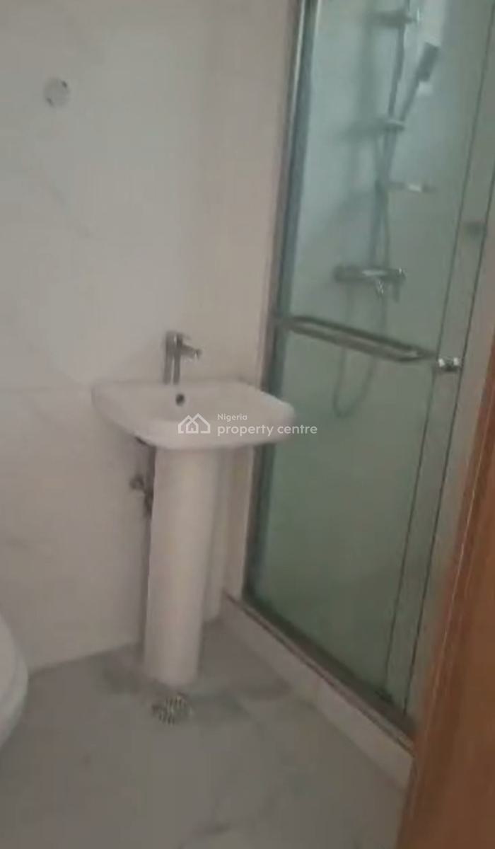 Brand New 3 Bedroom Flat + Bq, Yaba, Lagos, Flat / Apartment for Rent