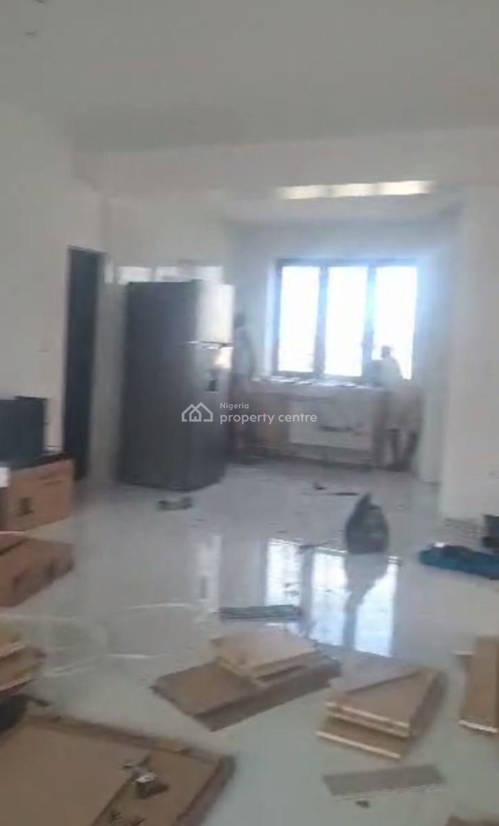 Brand New 3 Bedroom Flat + Bq, Yaba, Lagos, Flat / Apartment for Rent