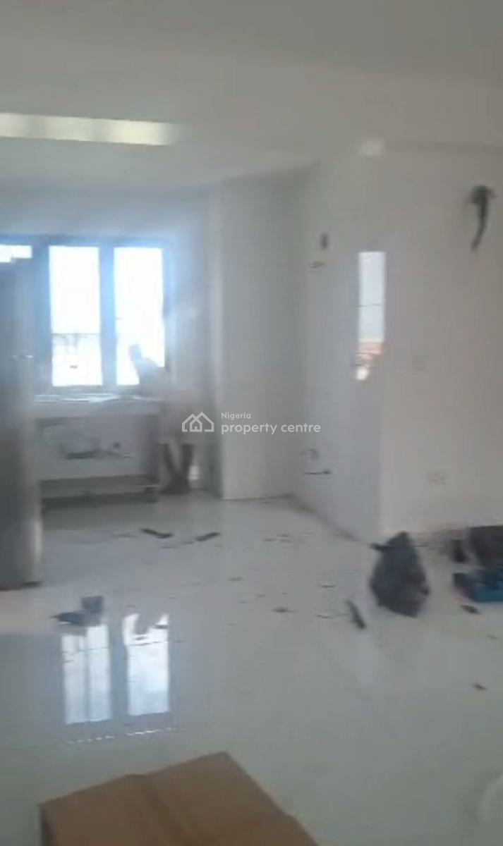 Brand New 3 Bedroom Flat + Bq, Yaba, Lagos, Flat / Apartment for Rent
