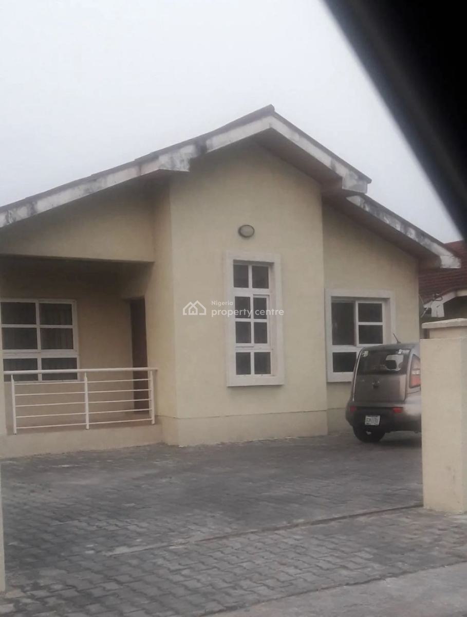 4 Bedroom Bungalow, Ikota, Lekki, Lagos, Detached Bungalow for Sale