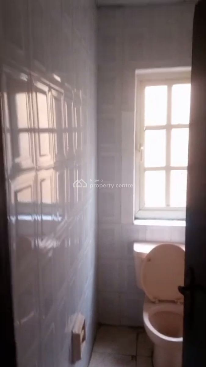 Spacious 3 Bedroom Apartment in a Gated Estate, Adeniyi Jones, Ikeja, Lagos, Flat / Apartment for Rent