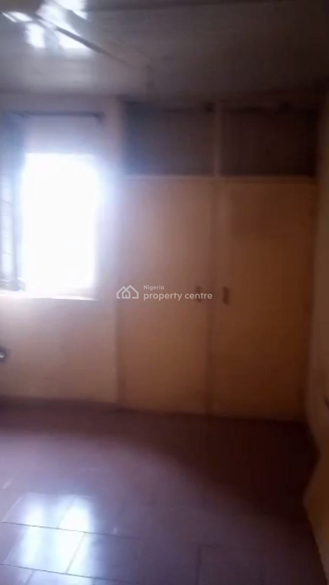 Spacious 3 Bedroom Apartment in a Gated Estate, Adeniyi Jones, Ikeja, Lagos, Flat / Apartment for Rent