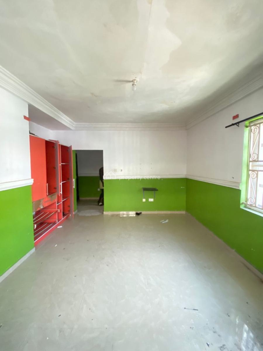 Spacious Self Contained with Shared Kitchen, in an Estate, Ikota, Lekki, Lagos, Self Contain (single Rooms) for Rent