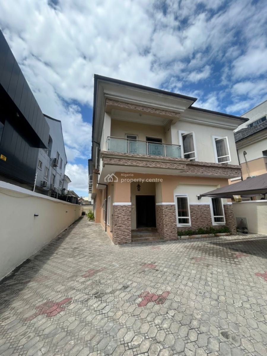 Spacious 5 Bedroom Detached Duplex + 2 Bq, Lekki Phase 1, Lekki, Lagos, Detached Duplex for Rent