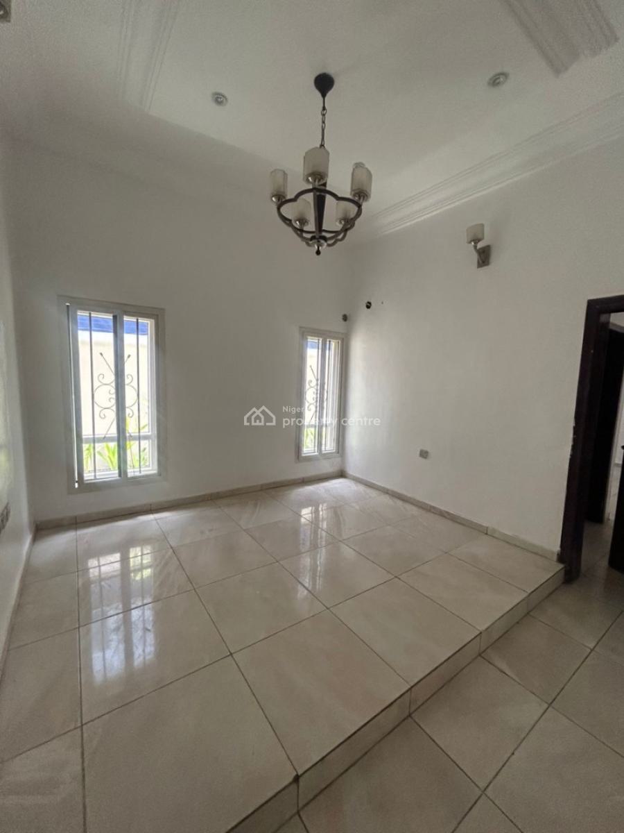 Spacious 5 Bedroom Detached Duplex + 2 Bq, Lekki Phase 1, Lekki, Lagos, Detached Duplex for Rent