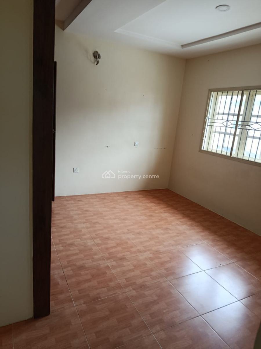 Exquisitely Well-maintained *5-bedroom Semi-det. Duplex, No Bq, in an Estate, Agungi, Lekki, Lagos, Semi-detached Duplex for Rent