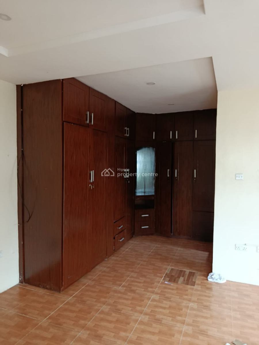 Exquisitely Well-maintained *5-bedroom Semi-det. Duplex, No Bq, in an Estate, Agungi, Lekki, Lagos, Semi-detached Duplex for Rent