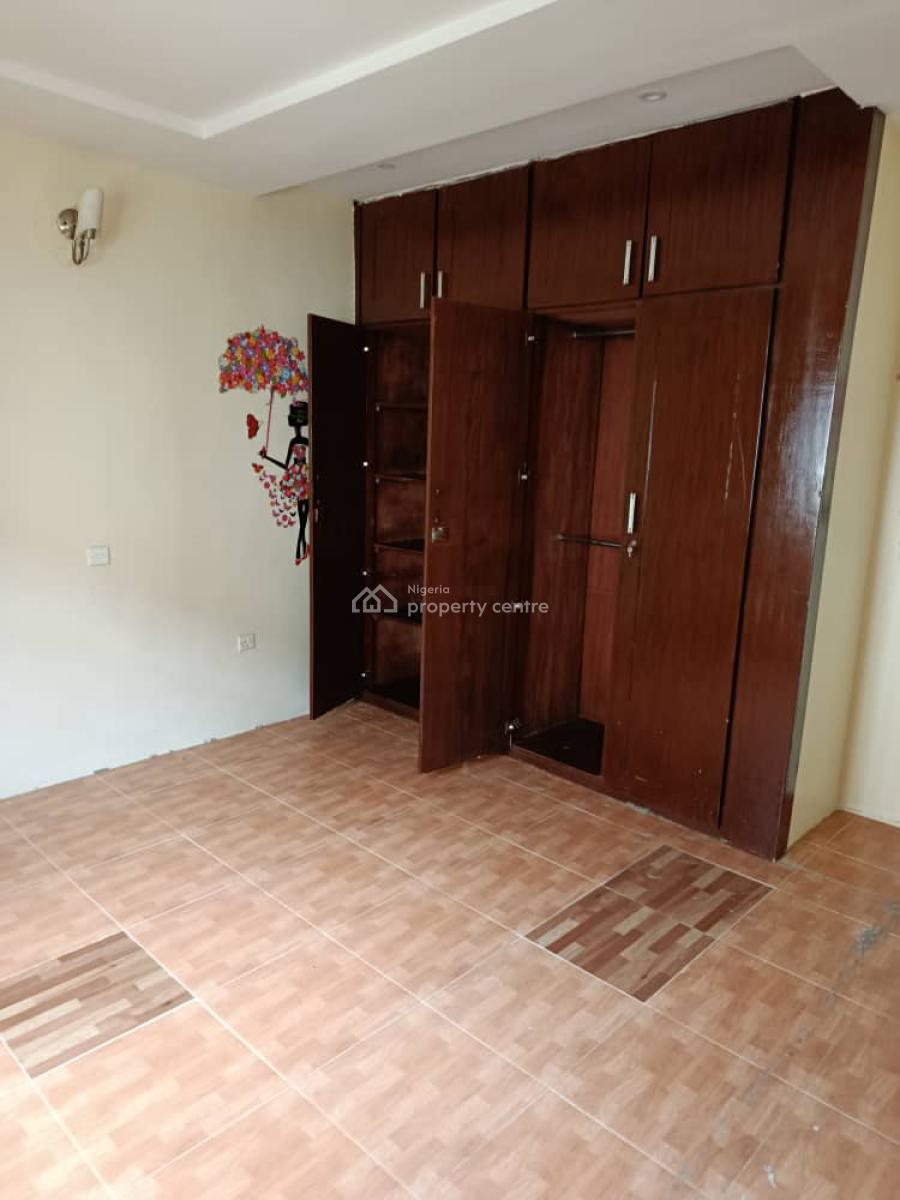 Exquisitely Well-maintained *5-bedroom Semi-det. Duplex, No Bq, in an Estate, Agungi, Lekki, Lagos, Semi-detached Duplex for Rent